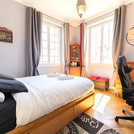 Magnifique Maison, Jardin, Jacuzzi, Parking 호텔 4*