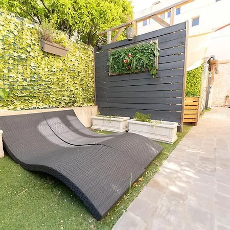 Magnifique Maison, Jardin, Jacuzzi, Parking 호텔 니스