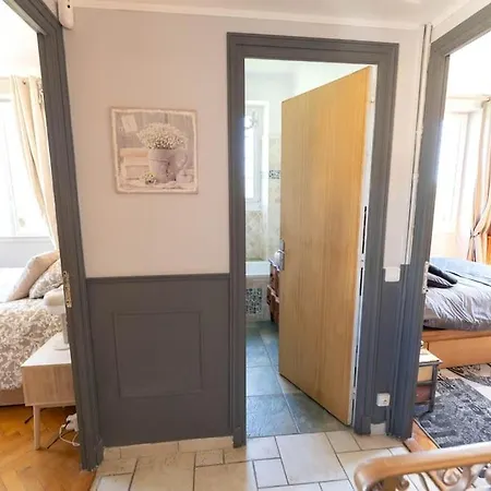 Magnifique Maison, Jardin, Jacuzzi, Parking 4*
