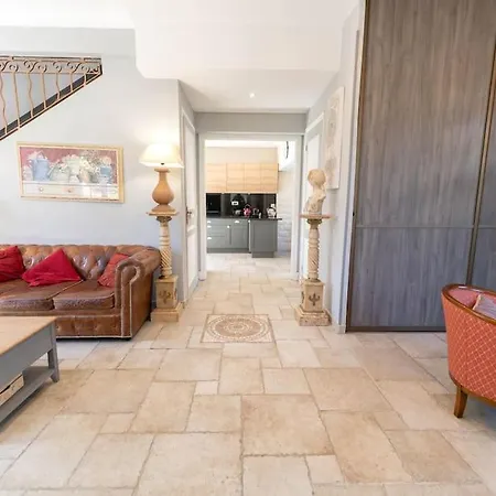 Hotel Magnifique Maison, Jardin, Jacuzzi, Parking