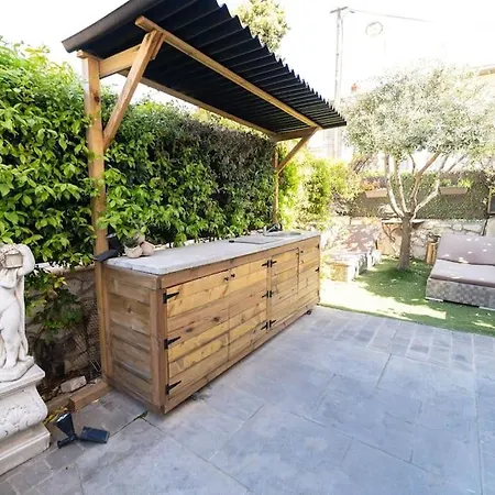 Magnifique Maison, Jardin, Jacuzzi, Parking Nicea