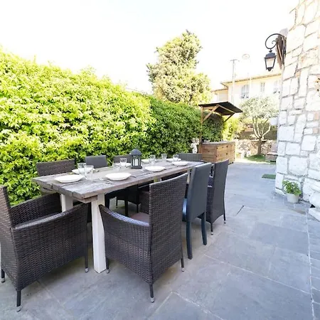 Magnifique Maison, Jardin, Jacuzzi, Parking
